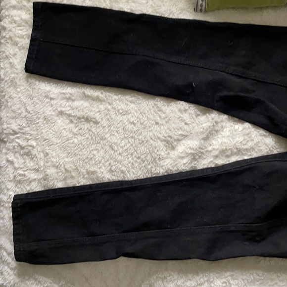 Black straight leg jeans with front seam detail. - Picture 4 of 6